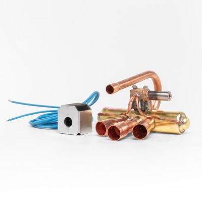 4-way-valve for Expert Iron +Expert Wood 13kW and Split HP series (not for 17,8 kw)